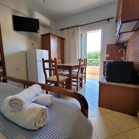 Vila Mihasi Εξαμίλιο Εξωτερικό φωτογραφία